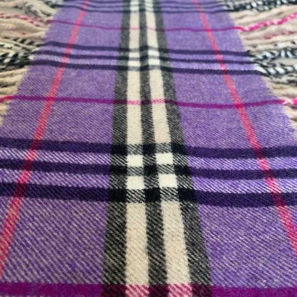 REAL BURBERRY CASHMERE SCARF - Picture 4 of 4
